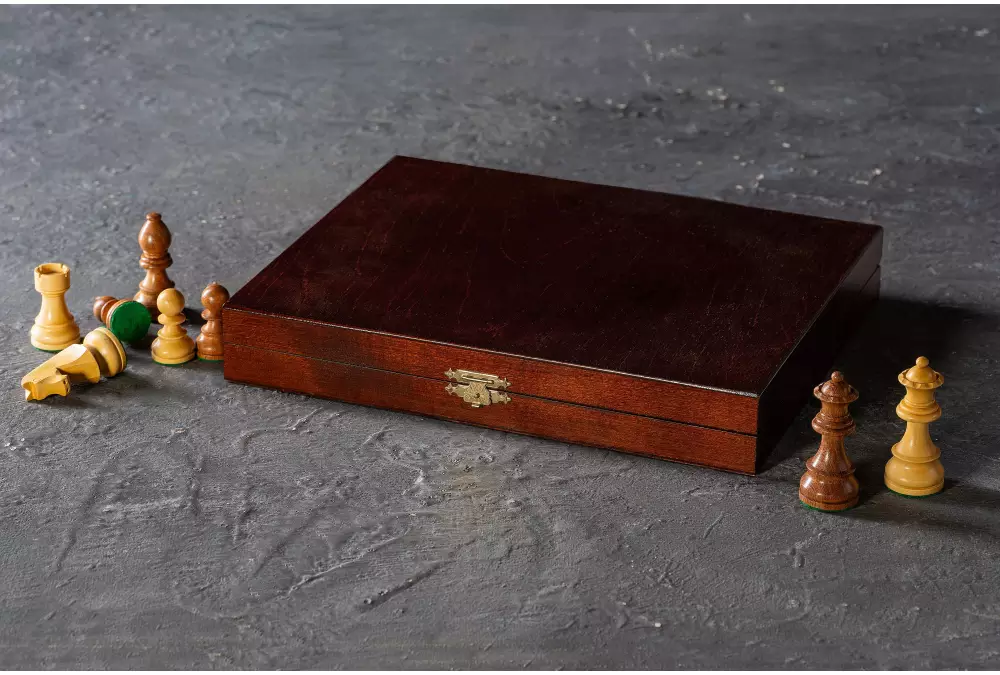 Kasetka drewniana Lux Brown na figury No 5